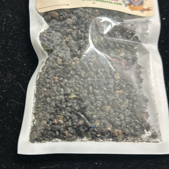 Black Ethiopian resin incense - Picture 3 of 3